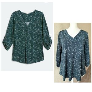 NWT Beacon Patty Roll Tab Knit Top Dark Green Polka Dot V-Neck XS Petite